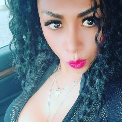 Lizz Bravo